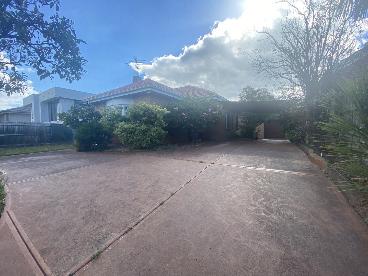 3 bedrooms House in 5 Weber Street BRIGHTON EAST VIC, 3187