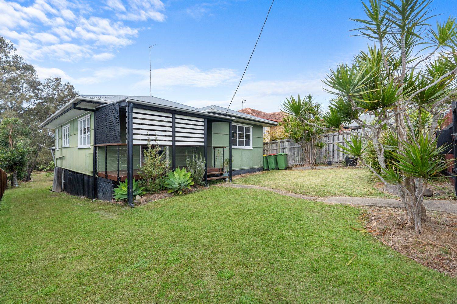 3 bedrooms House in 31 Kerr Avenue SOUTHPORT QLD, 4215