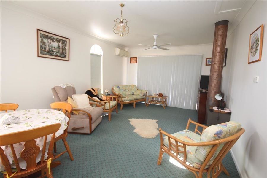 136 Pelham Street, Tenterfield NSW 2372, Image 1