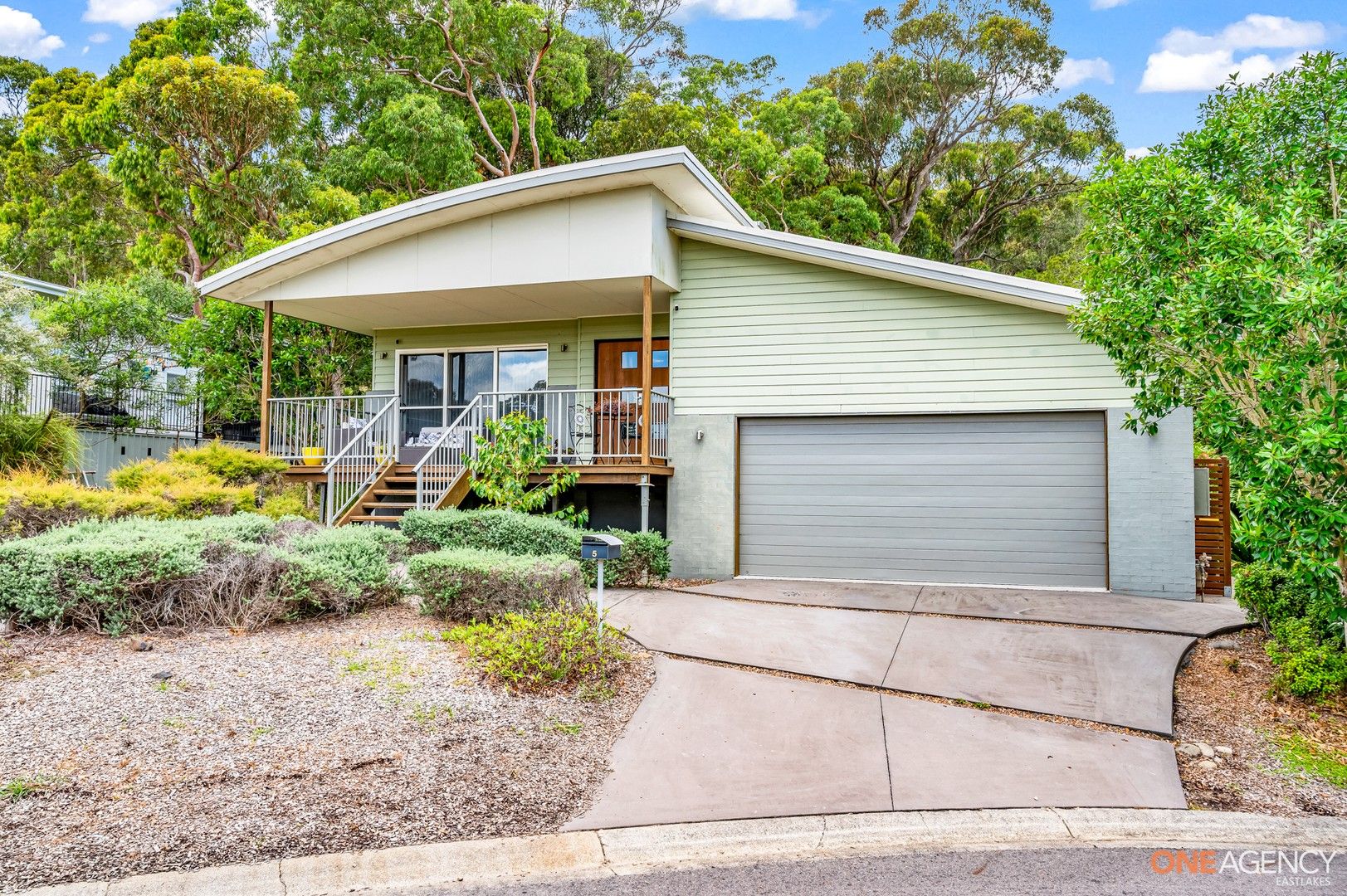 3 bedrooms House in 5 Seagrass Row MURRAYS BEACH NSW, 2281