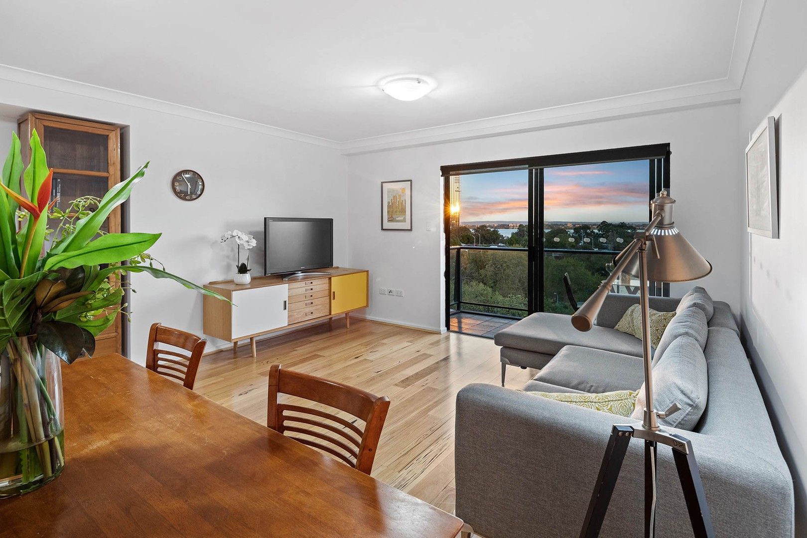 39/122 Mounts Bay Road, Perth WA 6000, Image 0