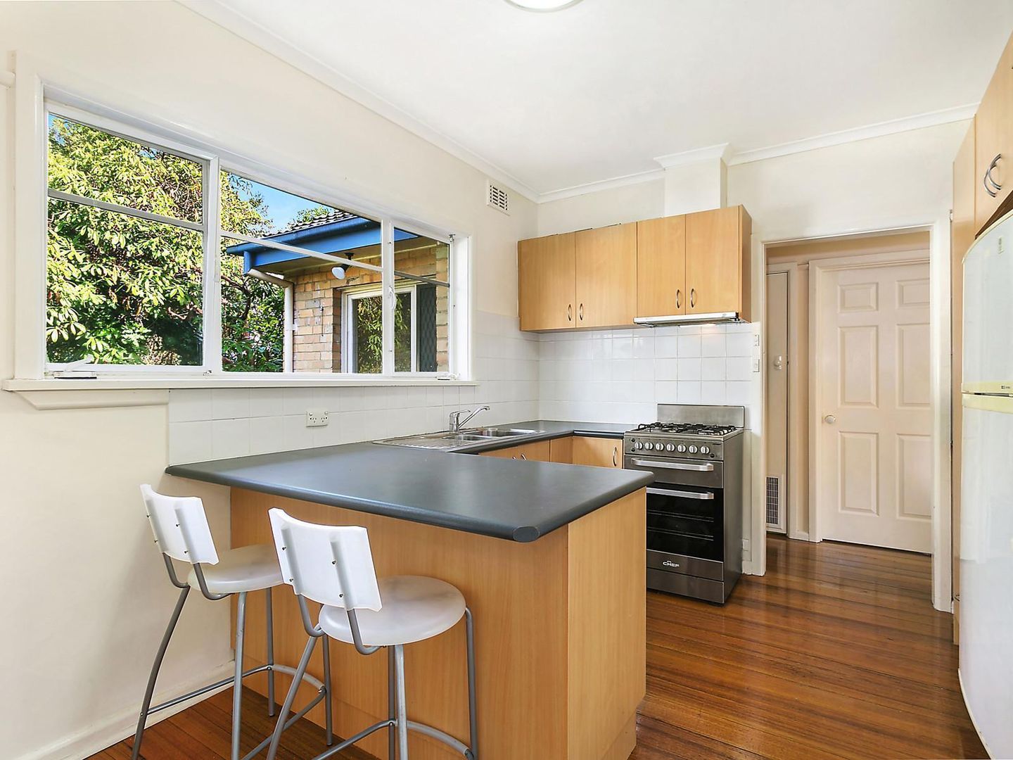 18 Sherman Street, Forest Hill VIC 3131, Image 2