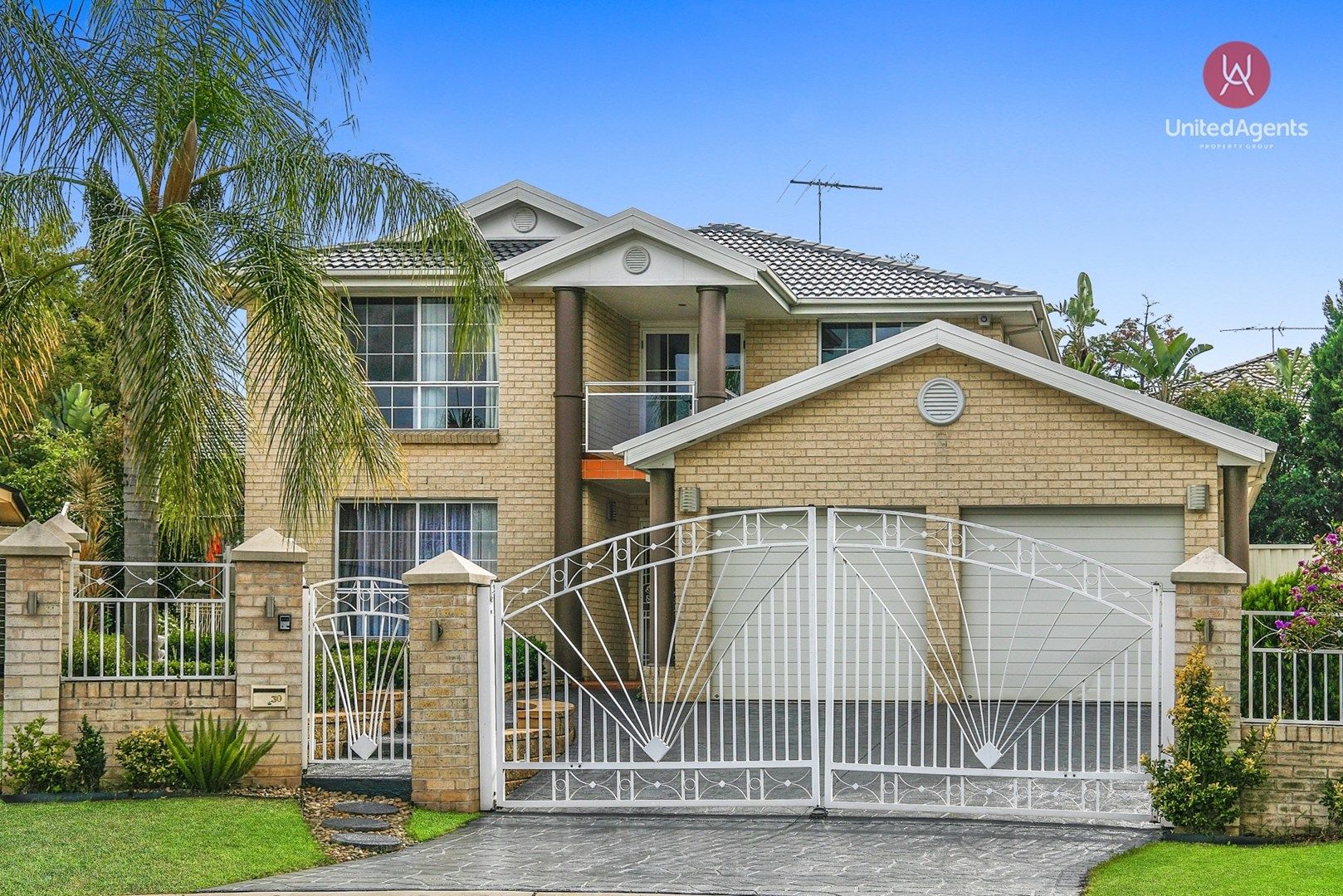 30 St Helens Close, West Hoxton NSW 2171, Image 1