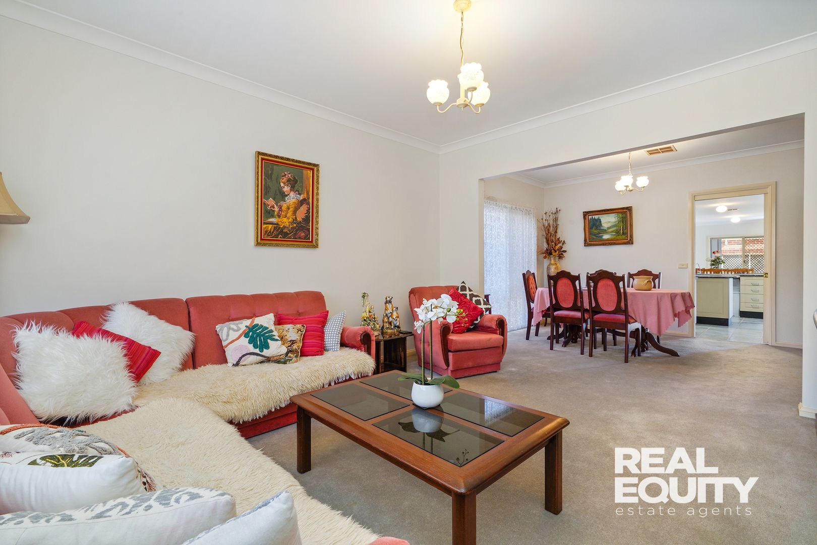 5 Aylsham Close, Chipping Norton NSW 2170, Image 2