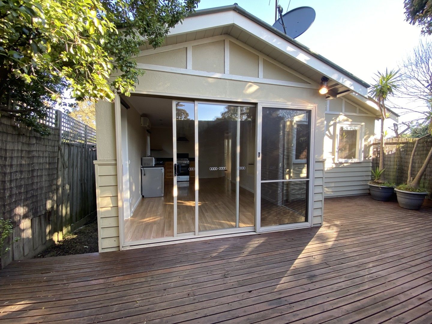 2 bedrooms Apartment / Unit / Flat in 5A Reserve Road RINGWOOD VIC, 3134