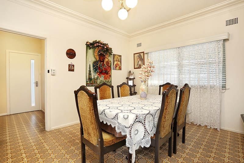 53 Mcclelland St, Chester Hill NSW 2162, Image 2