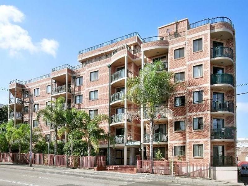 2 bedrooms Apartment / Unit / Flat in 6/187 Cleveland Street REDFERN NSW, 2016