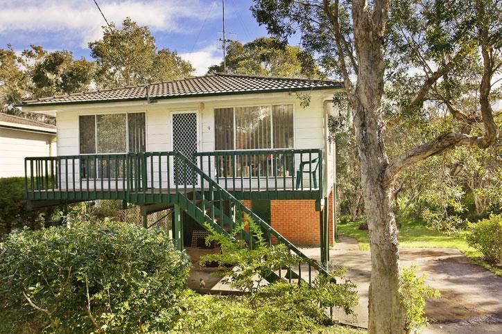 9 Peter Avenue, Forresters Beach NSW 2260