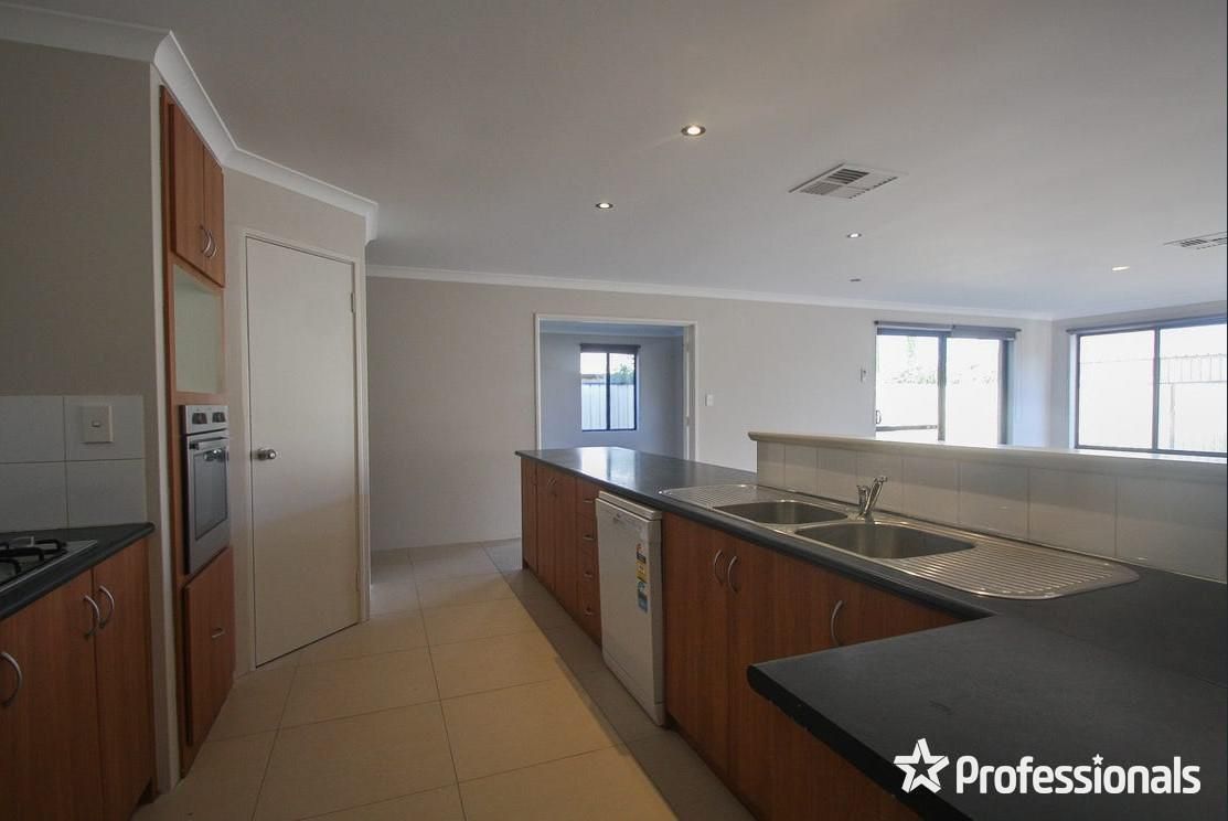 3 Crockett Way, Success WA 6164, Image 2