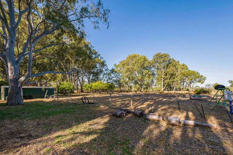 Additional image 34 of 17 Blackboy Court, Woodridge WA 6041