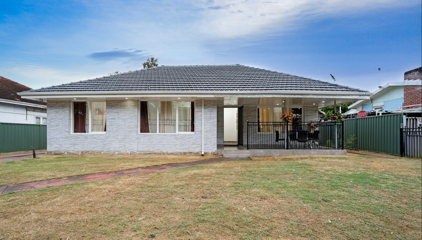 3 bedrooms House in 473 Sevenoaks Street BECKENHAM WA, 6107