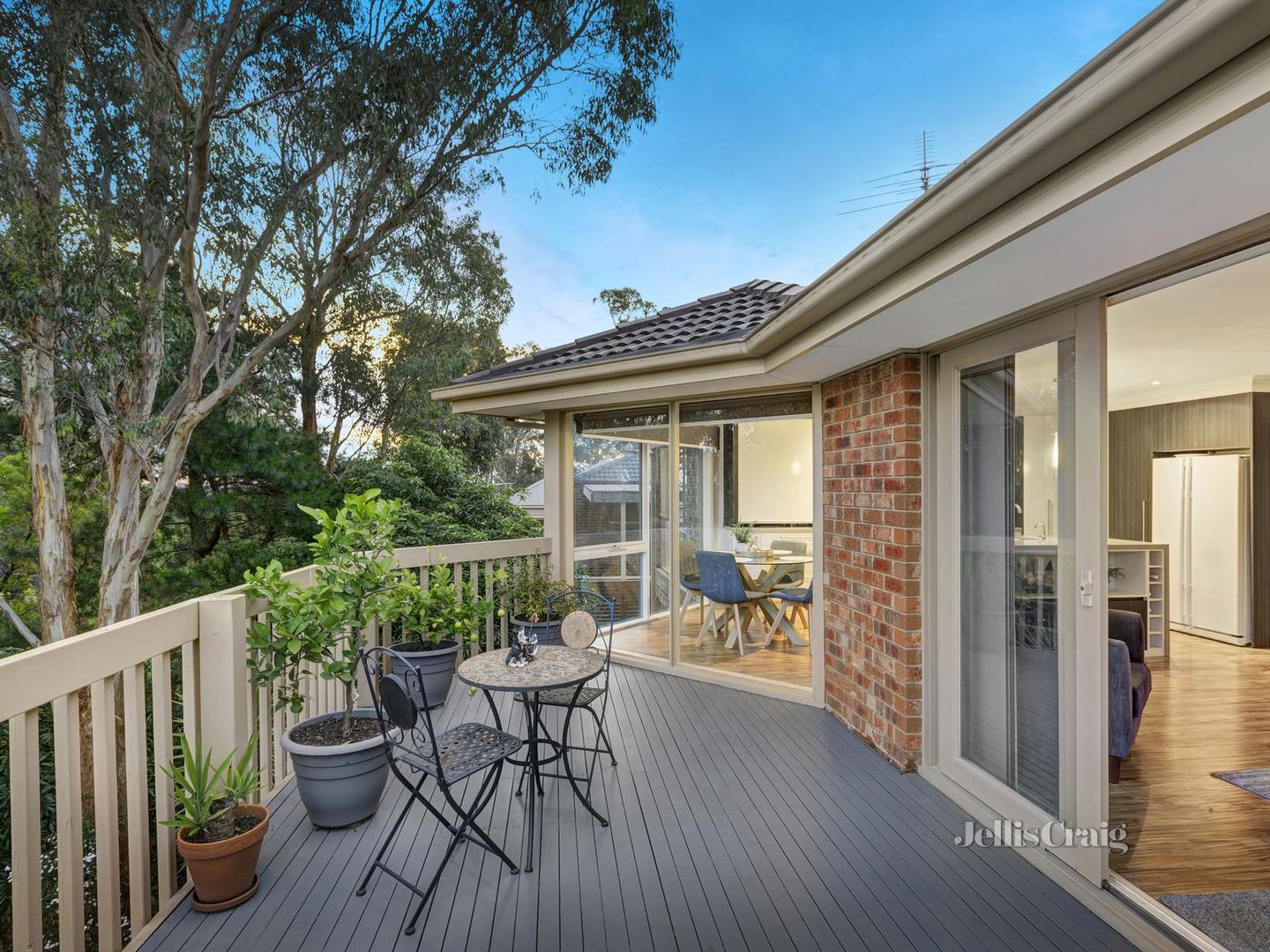 17 Cityview Court, Eltham VIC 3095, Image 2