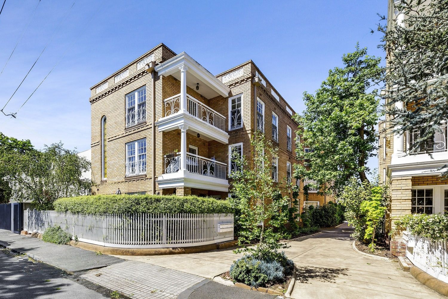 6/66 Walsh Street, South Yarra Property History & Address Research