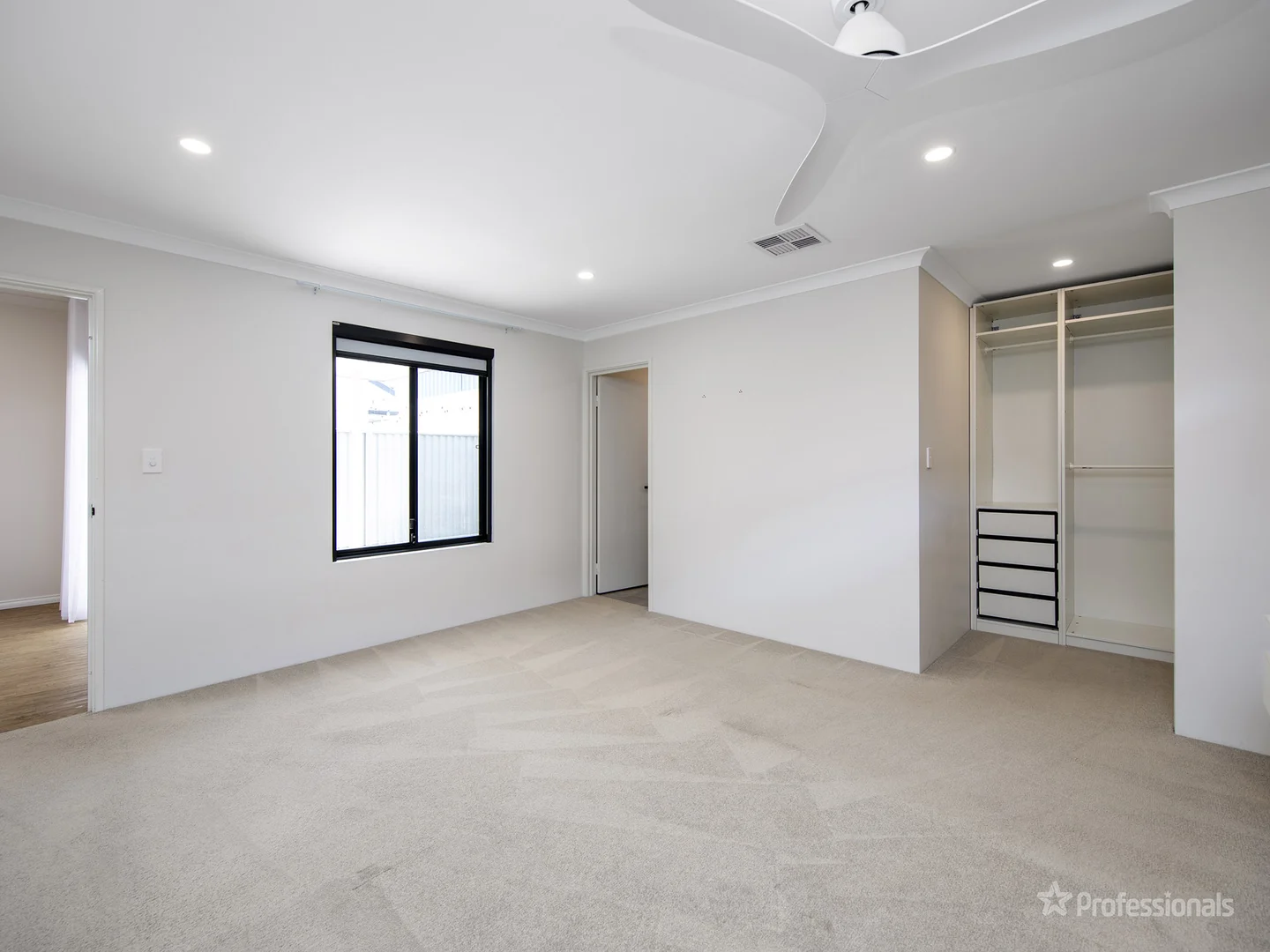 Additional image 11 of 14 Prussian Way, Eglinton WA 6034