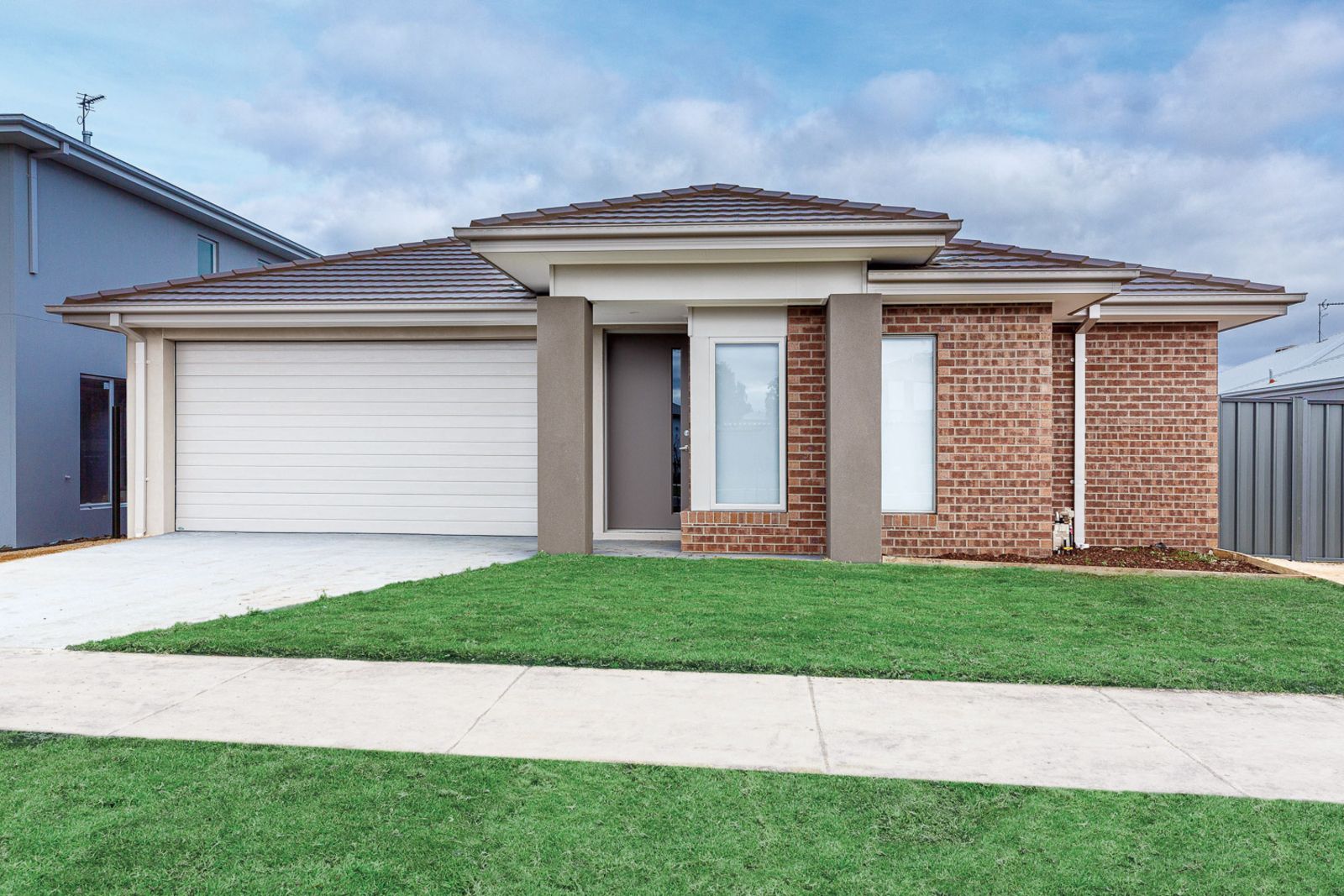 4 bedrooms House in 9 Hutchinson Drive LUCAS VIC, 3350