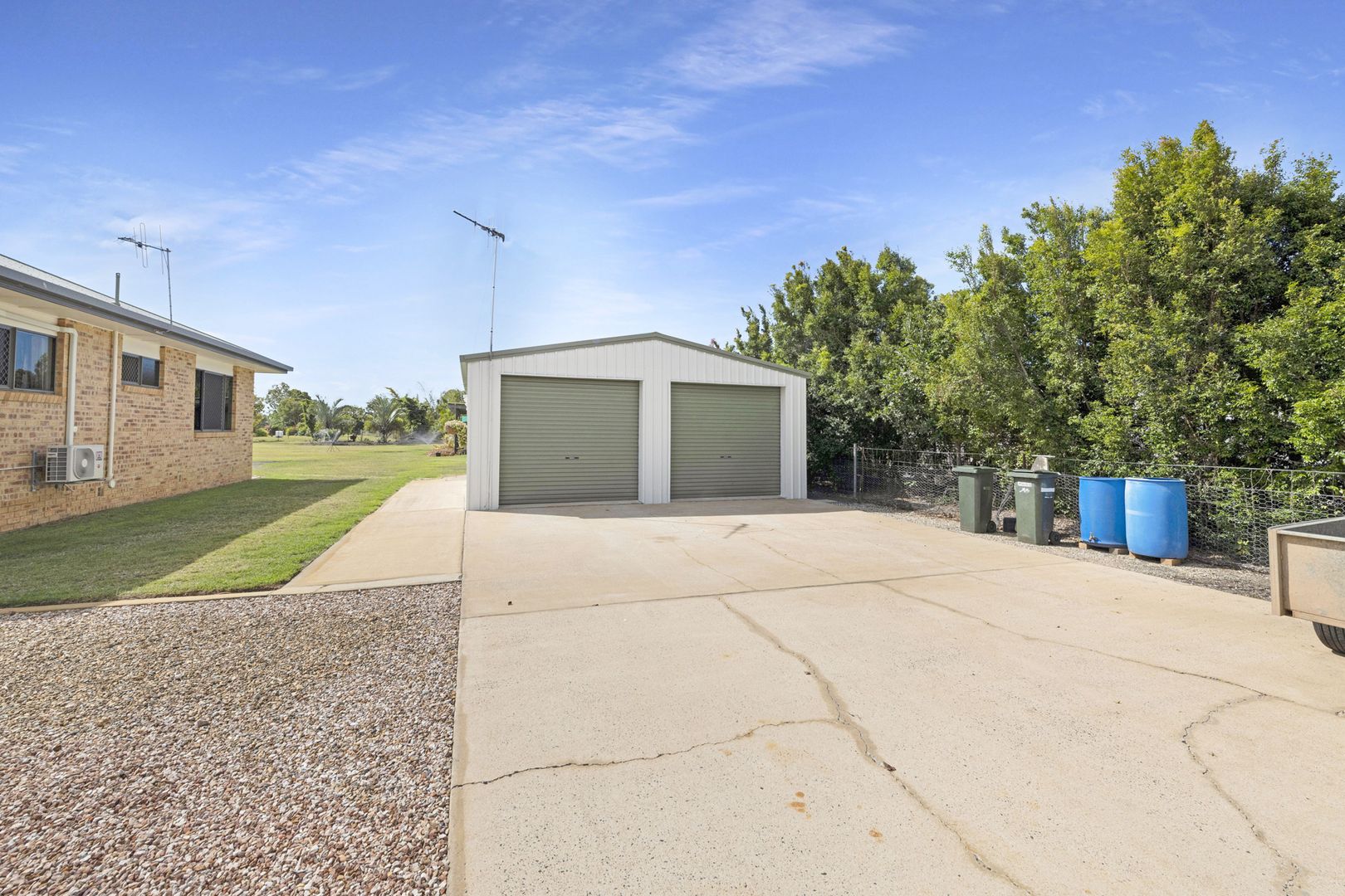 33 Clydesdale Avenue, Branyan QLD 4670, Image 2