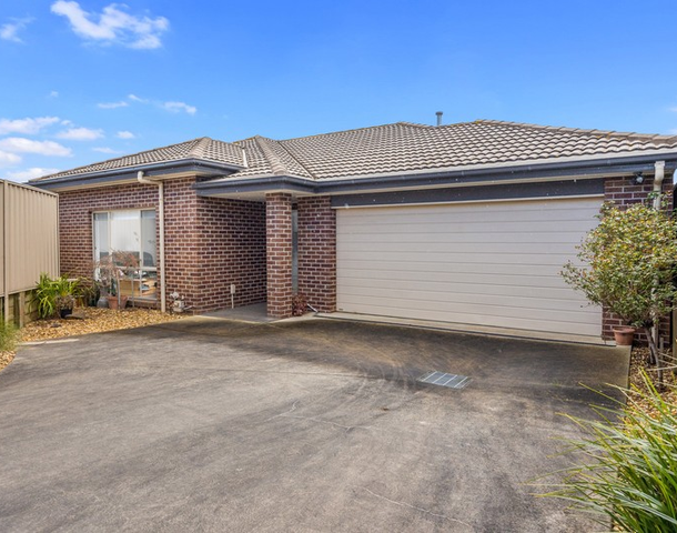 2/61 Shingler Street, Leongatha VIC 3953