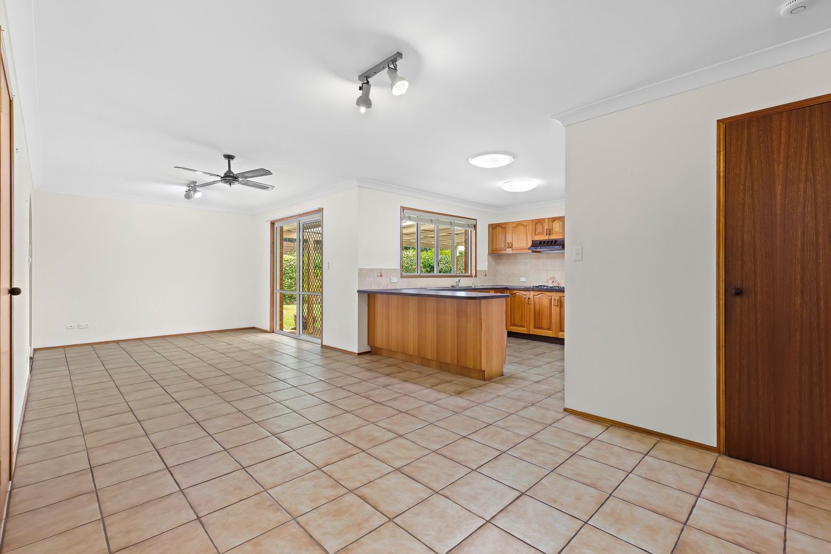 21 Gabwina Street, Fig Tree Pocket QLD 4069, Image 0