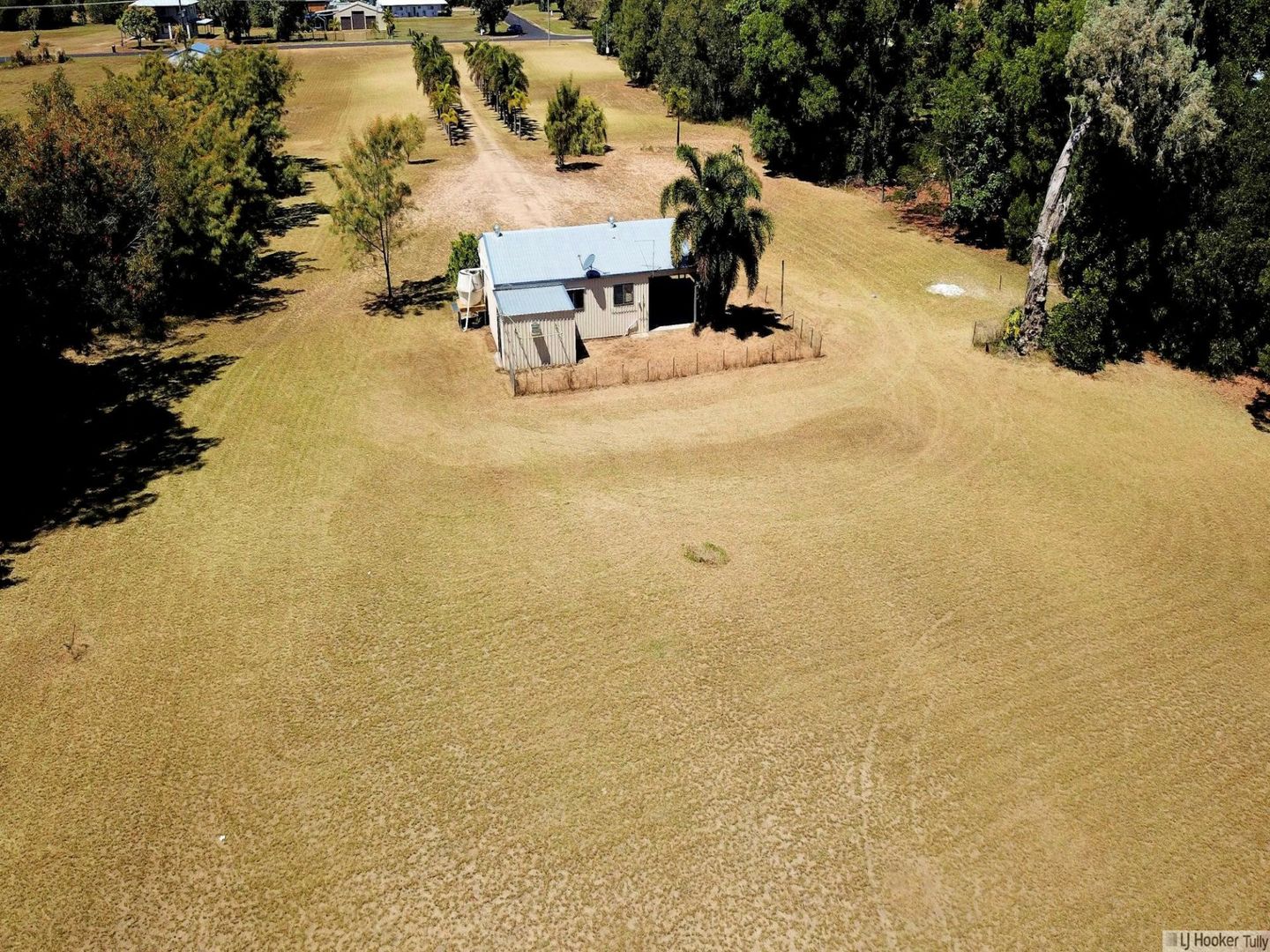 14 Vipiana Drive, Tully Heads QLD 4854, Image 2