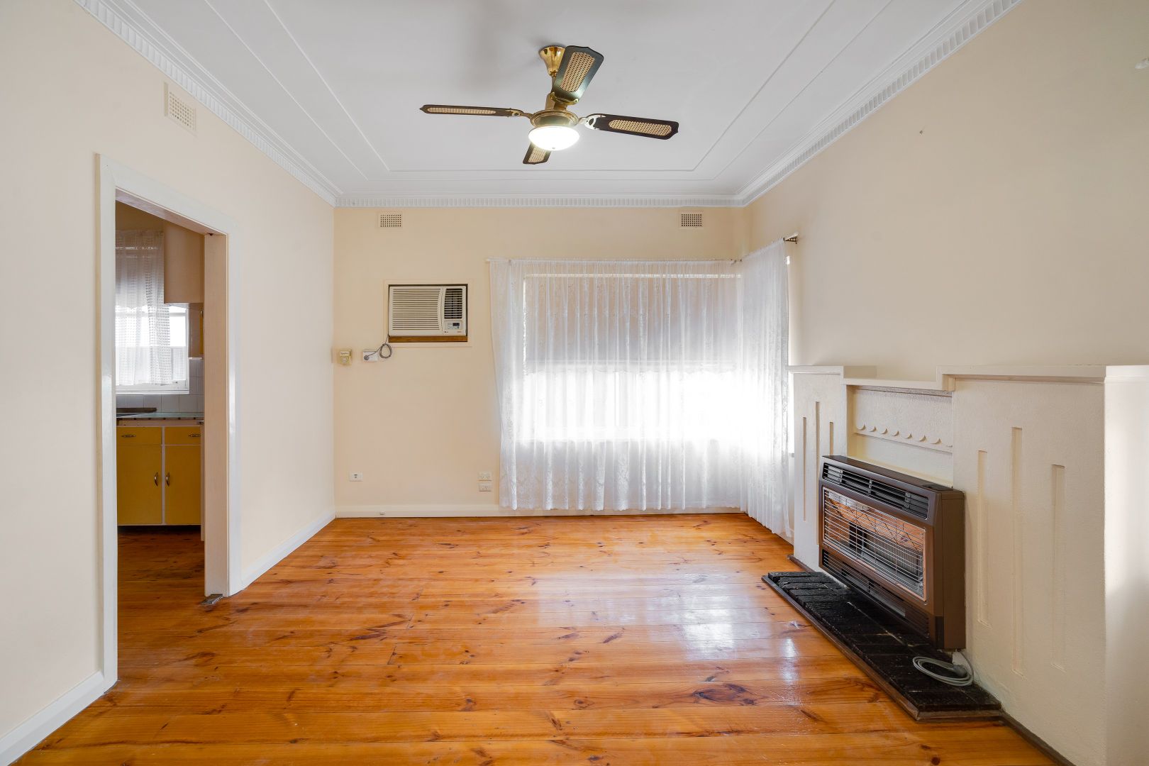 4 Harper Street, Broadview SA 5083, Image 2