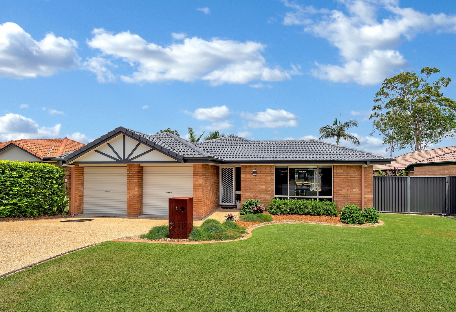 6 Bexley Place, Helensvale QLD 4212