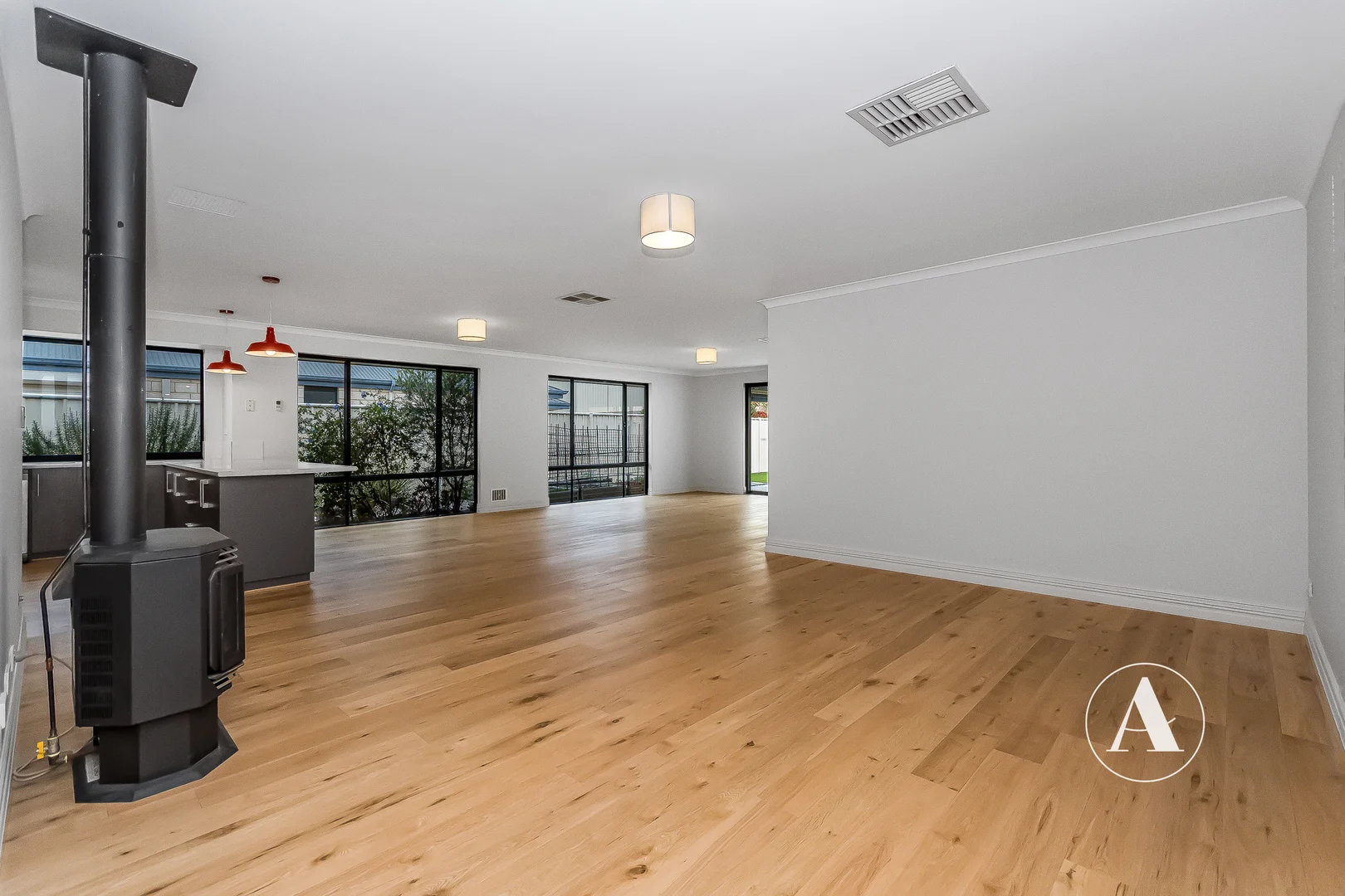 Additional image 10 of 25 Woorabinda Rise, Lakelands WA 6180