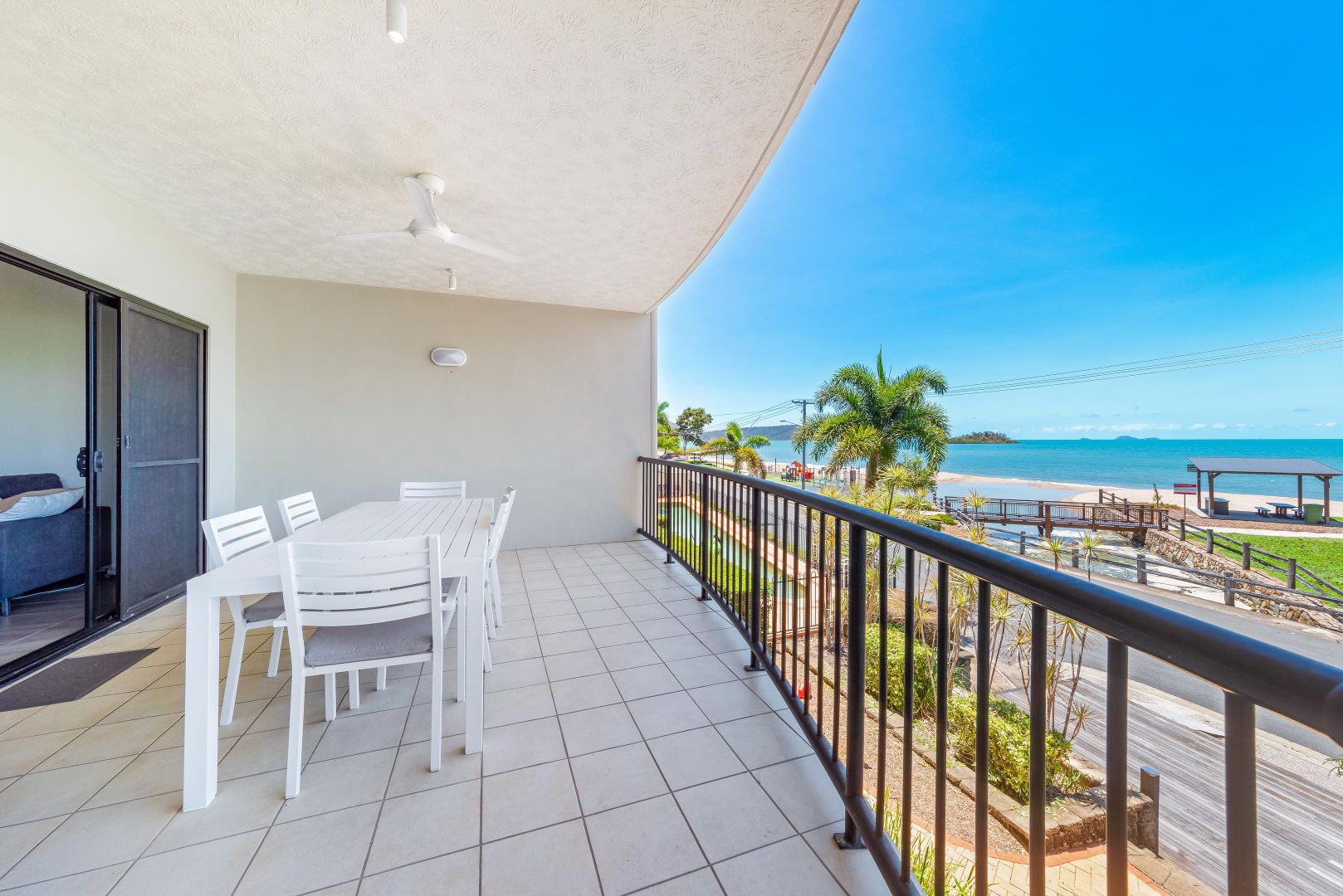 3/36 Coral Esplanade, Cannonvale QLD 4802 Apartment For Rent 650