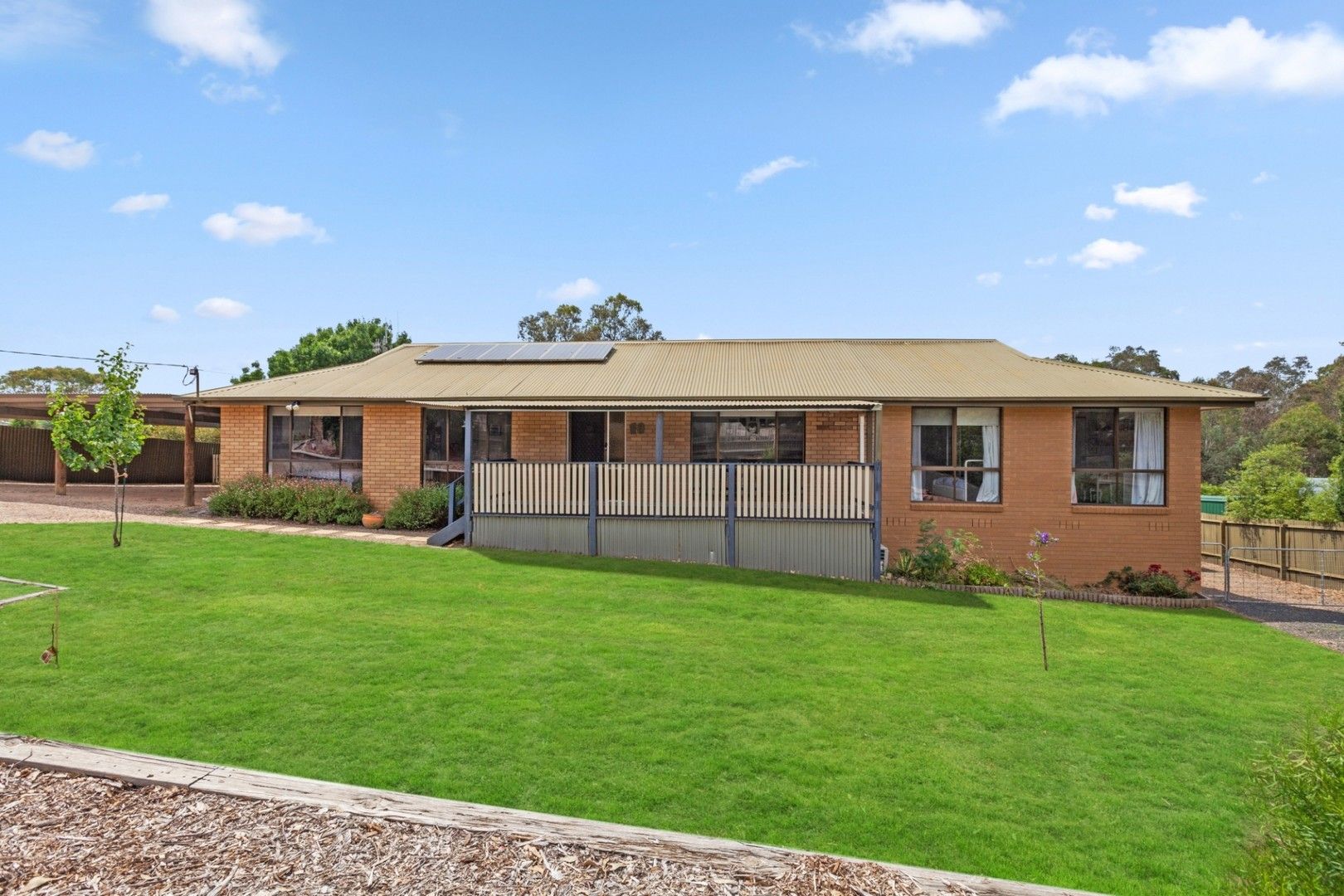 10 Brucewater Court, Broadford VIC 3658, Image 0
