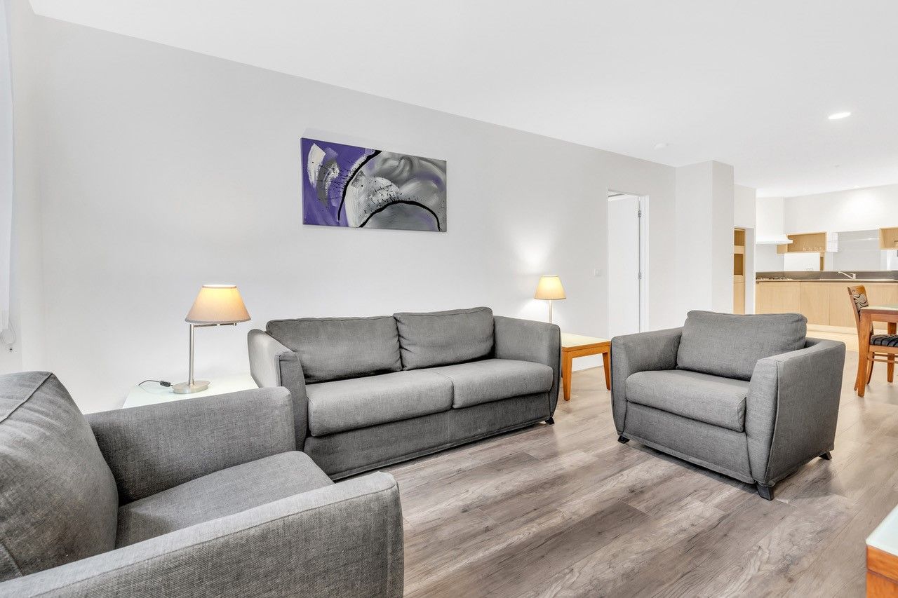 2 bedrooms Apartment / Unit / Flat in 203/604 St Kilda Road MELBOURNE VIC, 3004
