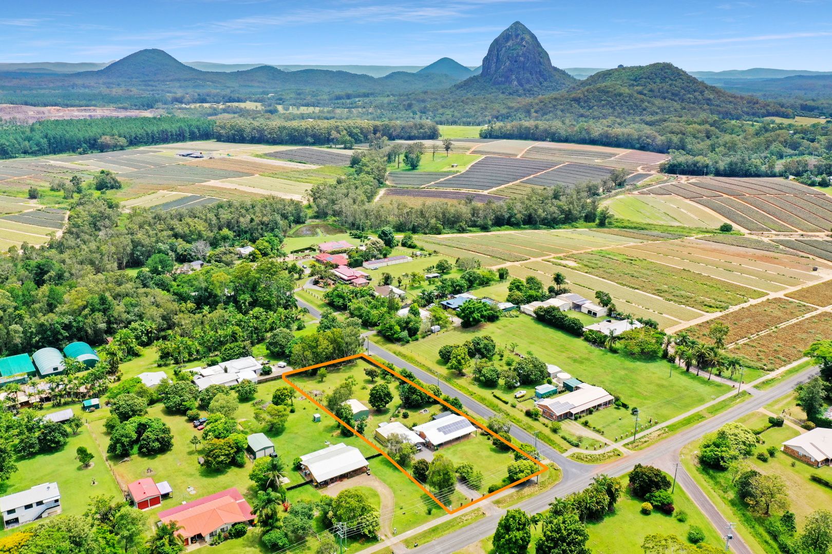 138 Bowen Road, Glass House Mountains QLD 4518, Image 2
