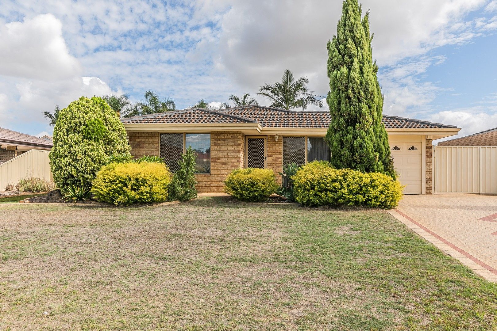 148 Brown Crescent, Seville Grove WA 6112, Image 2