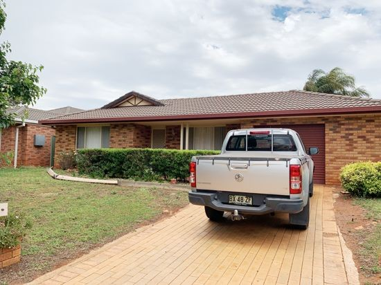 8 Barwon Way, Dubbo NSW 2830