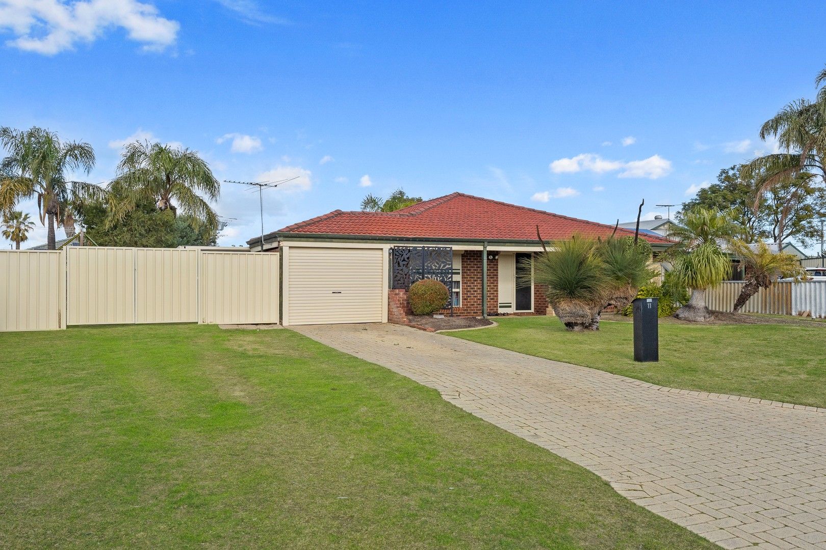 11 Mackay Place, Cooloongup WA 6168, Image 0