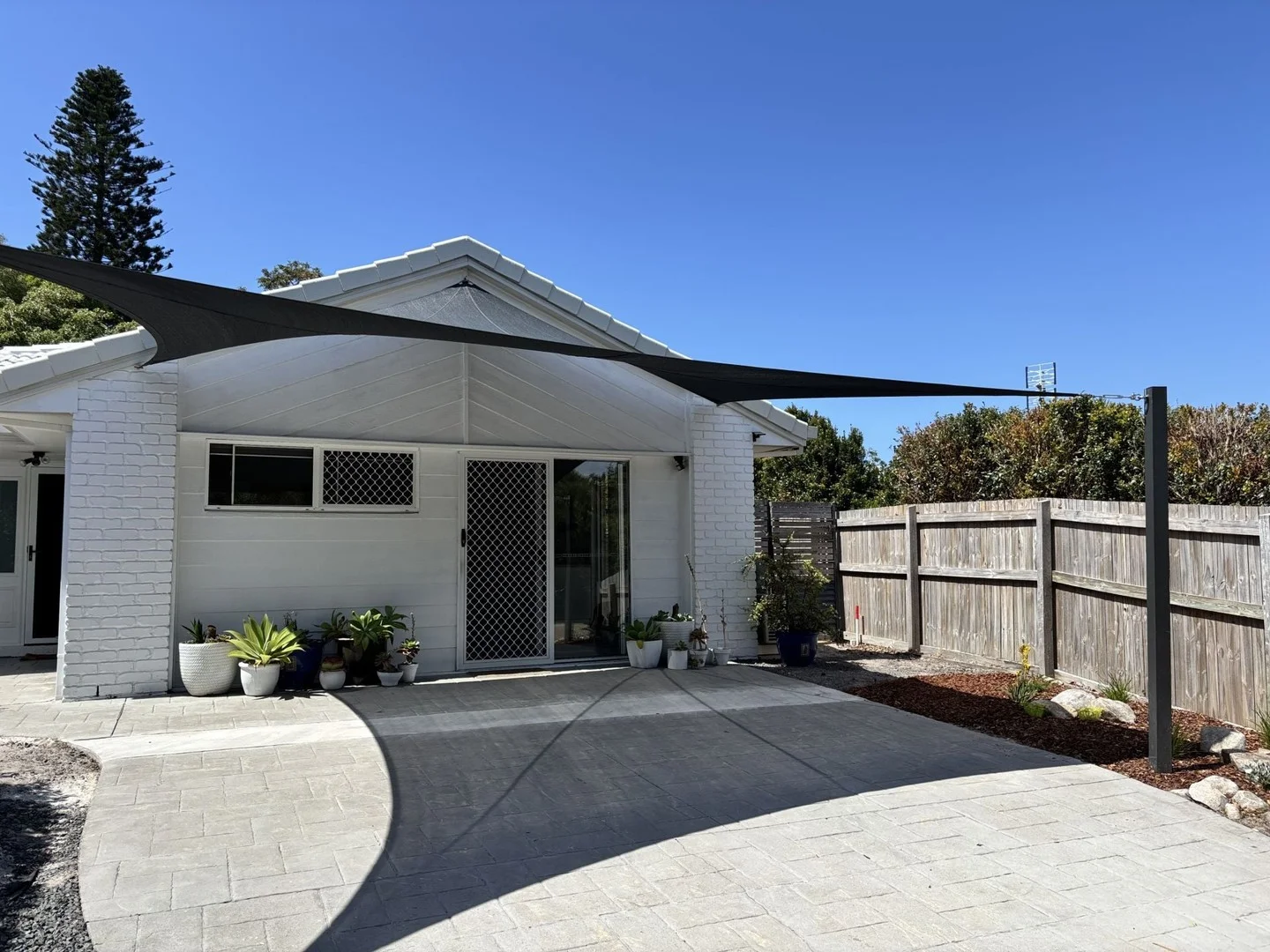 Sunrise Beach QLD 4567