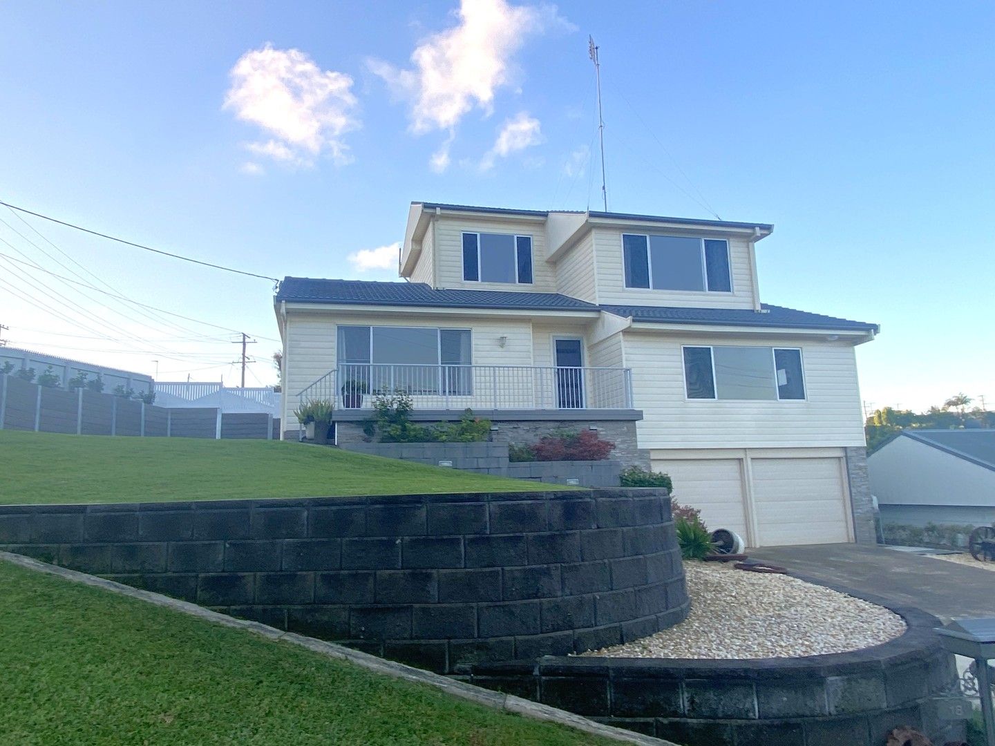 4 bedrooms House in 18 Ivy Street DUDLEY NSW, 2290