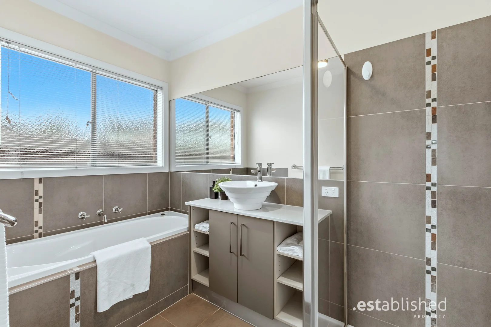 Additional image 15 of 25 Windorah Drive, Point Cook VIC 3030