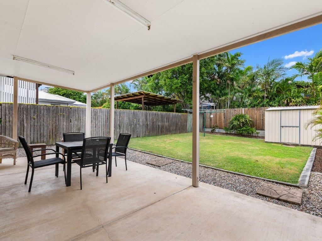 42 Carnation Road, Manly West QLD 4179, Image 2