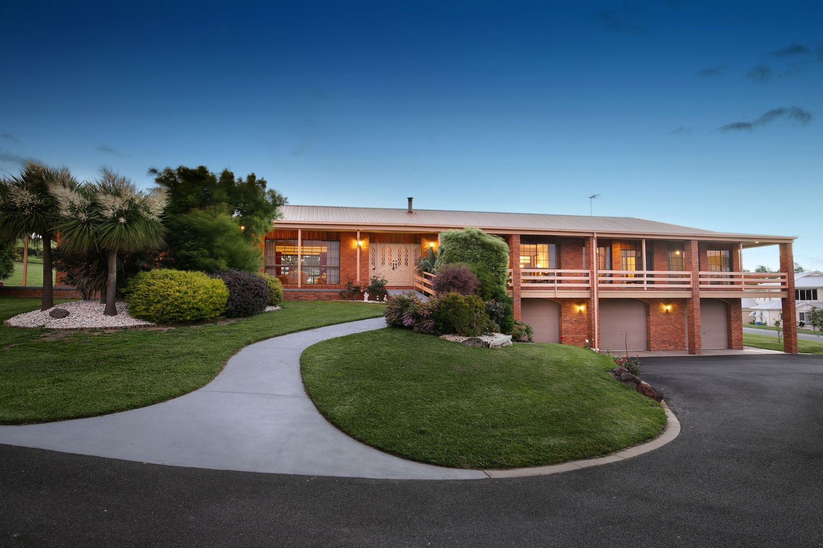 5-6 Bailey Views Court, Narre Warren North VIC 3804, Image 2