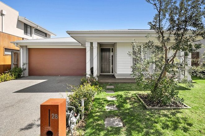 Picture of 28 Rosser Boulevard, TORQUAY VIC 3228