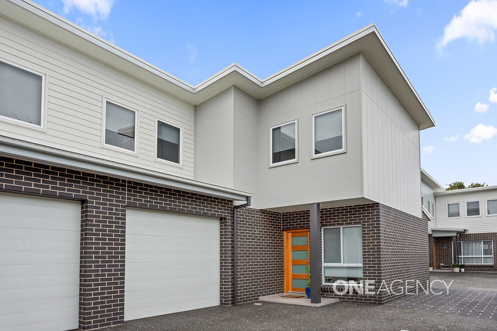 2/15 Burroo Street, Albion Park Rail NSW 2527, Image 0