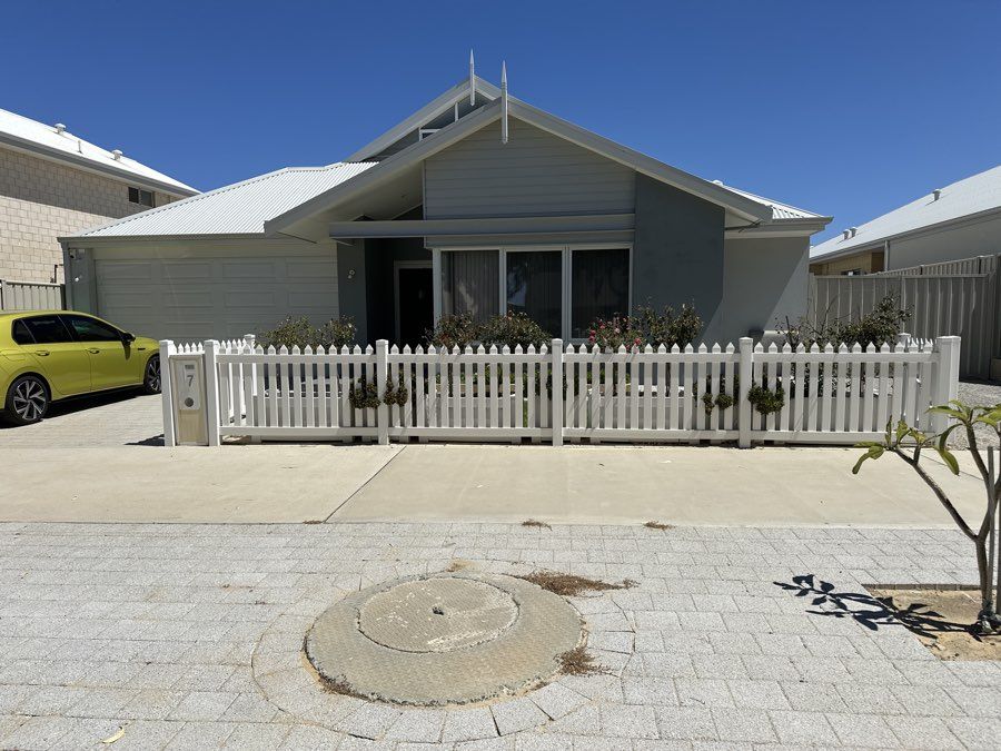 5 bedrooms House in 7 Lookout Drive YANCHEP WA, 6035