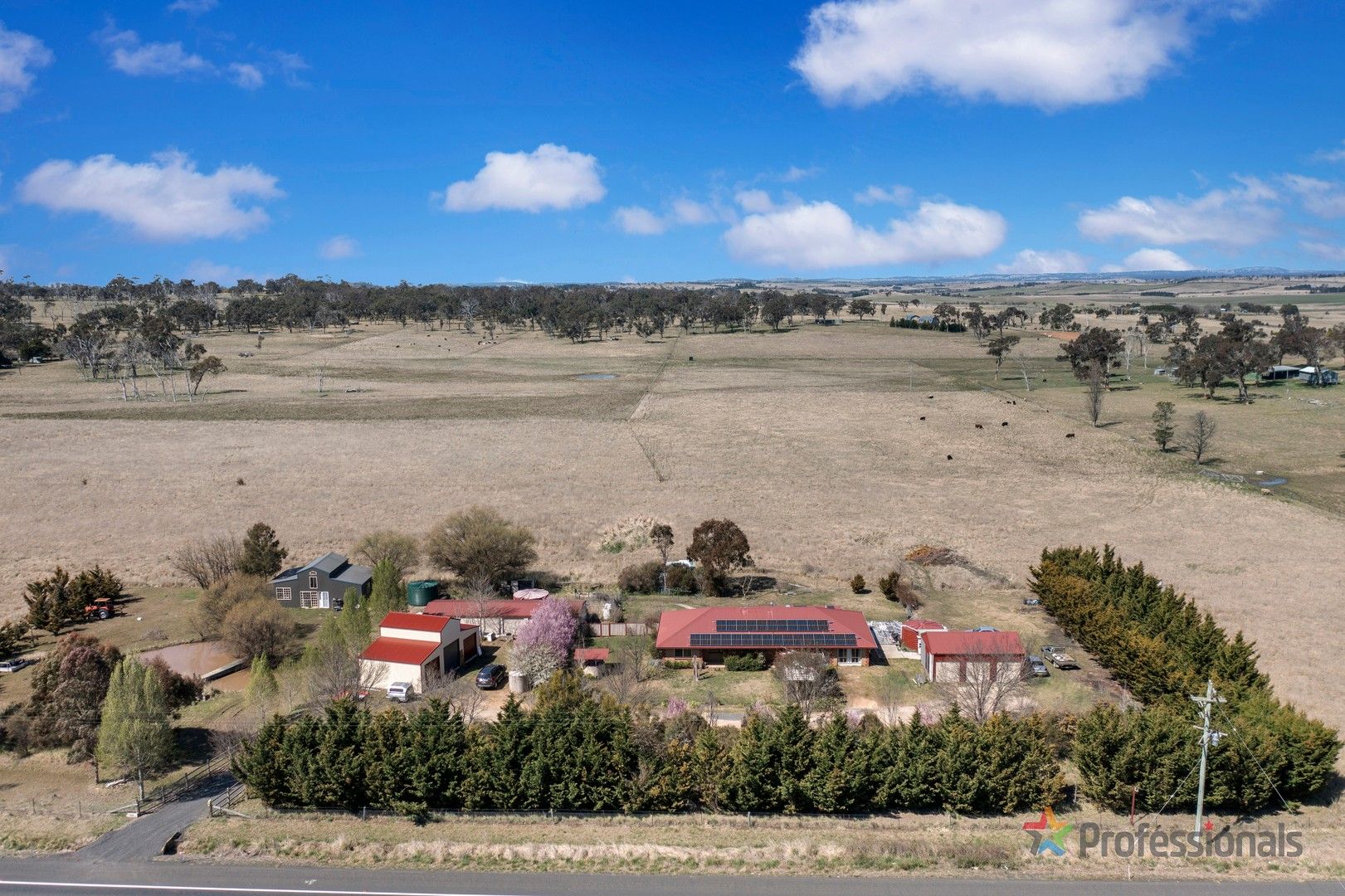 4 bedrooms House in 10320 New England Highway ARMIDALE NSW, 2350
