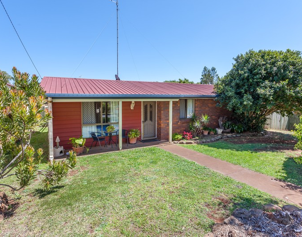 9 Claret Street, Wilsonton Heights QLD 4350