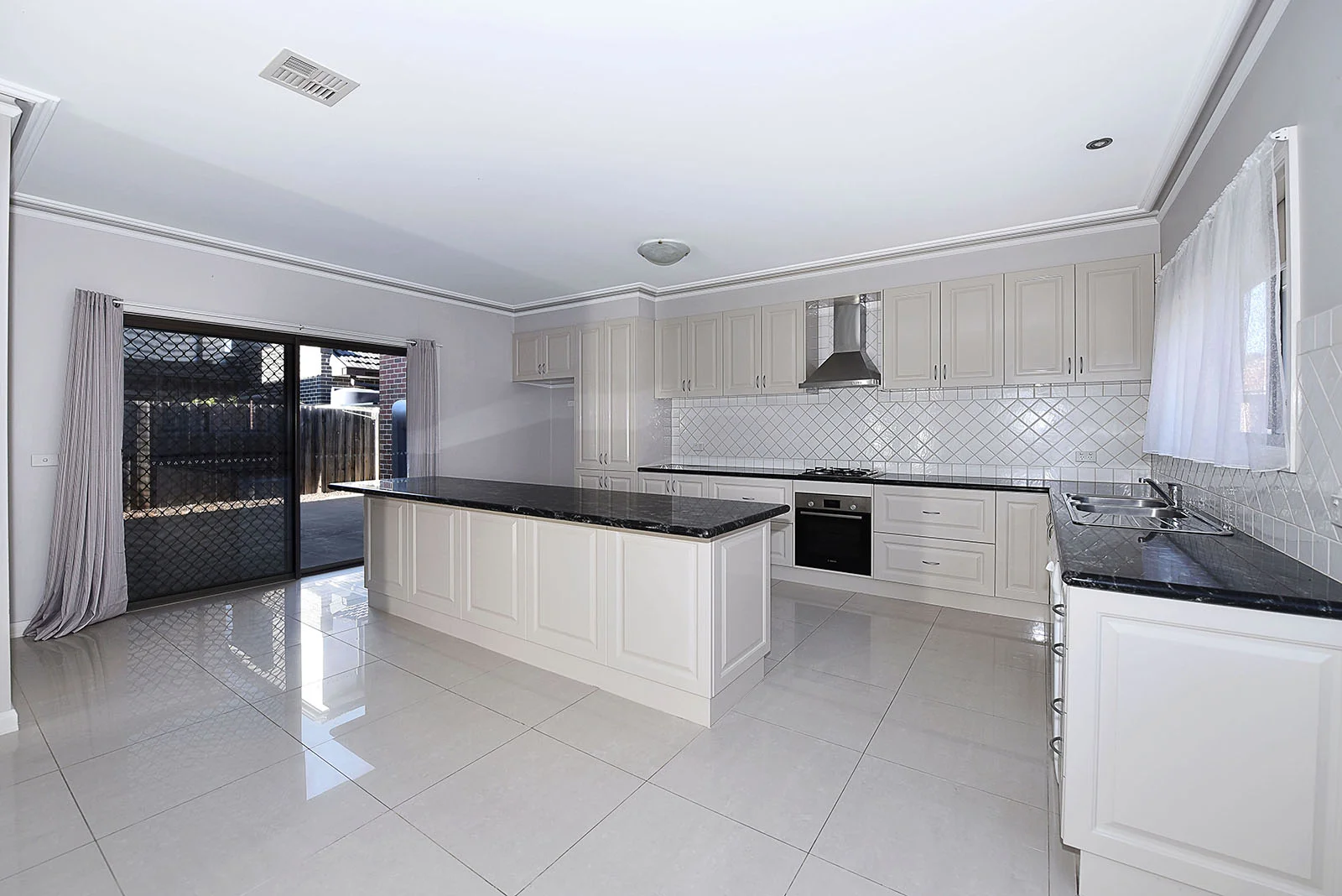 Additional image 3 of 4/15 Green Street, Airport West VIC 3042