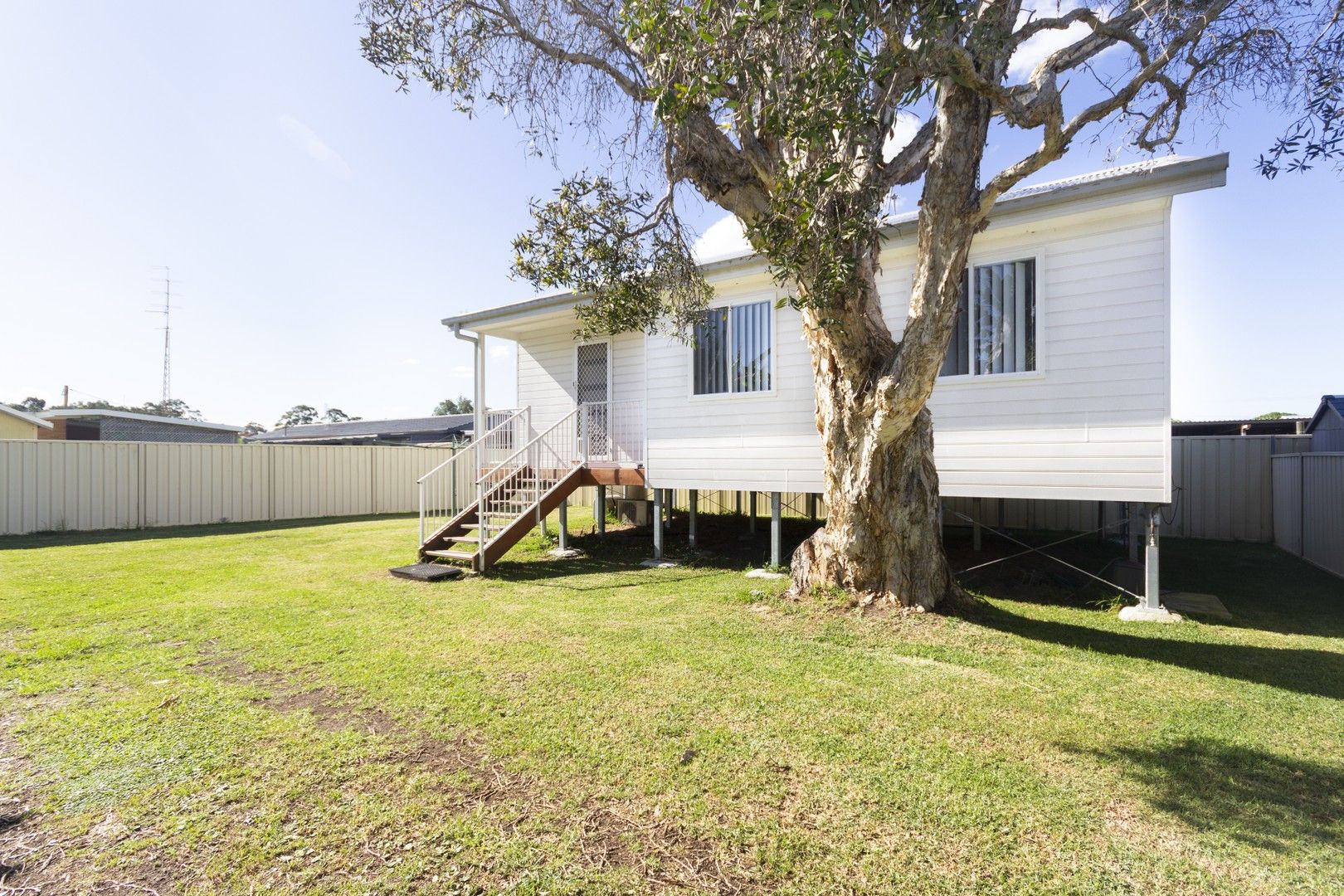2 bedrooms House in 15a Kahibah Street SWANSEA NSW, 2281