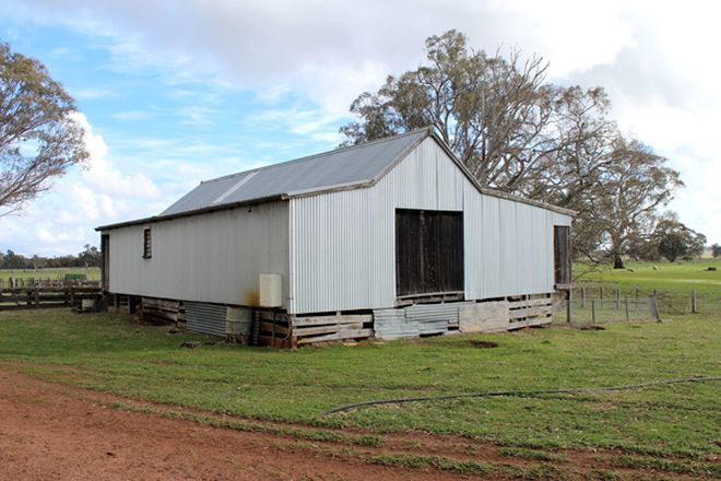 Picture of 389 Hauslers-Dundons Road, MIGA LAKE VIC 3409