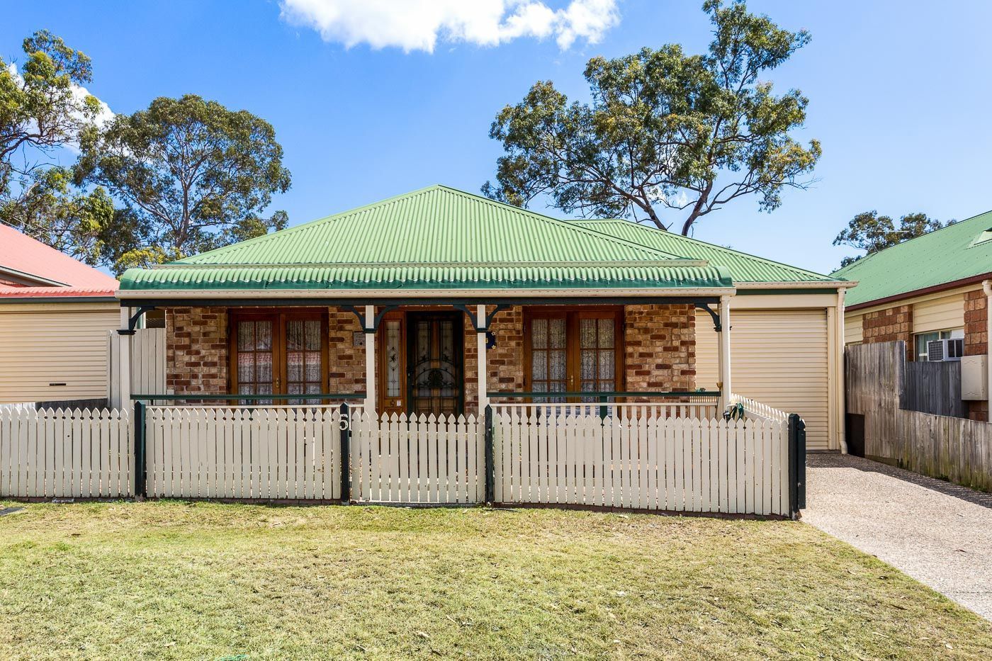 5 Chelsea Place, Forest Lake QLD 4078, Image 0