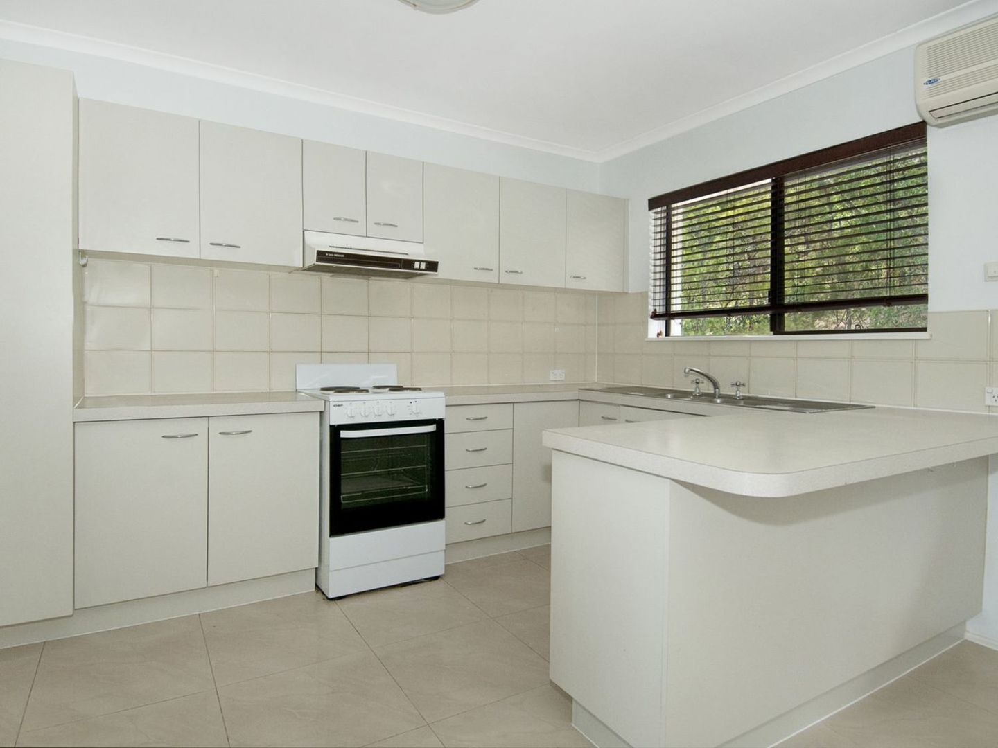 45/169 John Paul Drive, Daisy Hill QLD 4127, Image 2