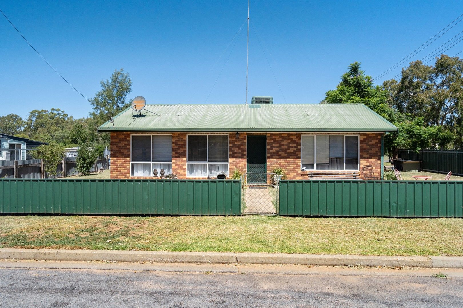 92 Twynam Street, Narrandera NSW 2700, Image 0