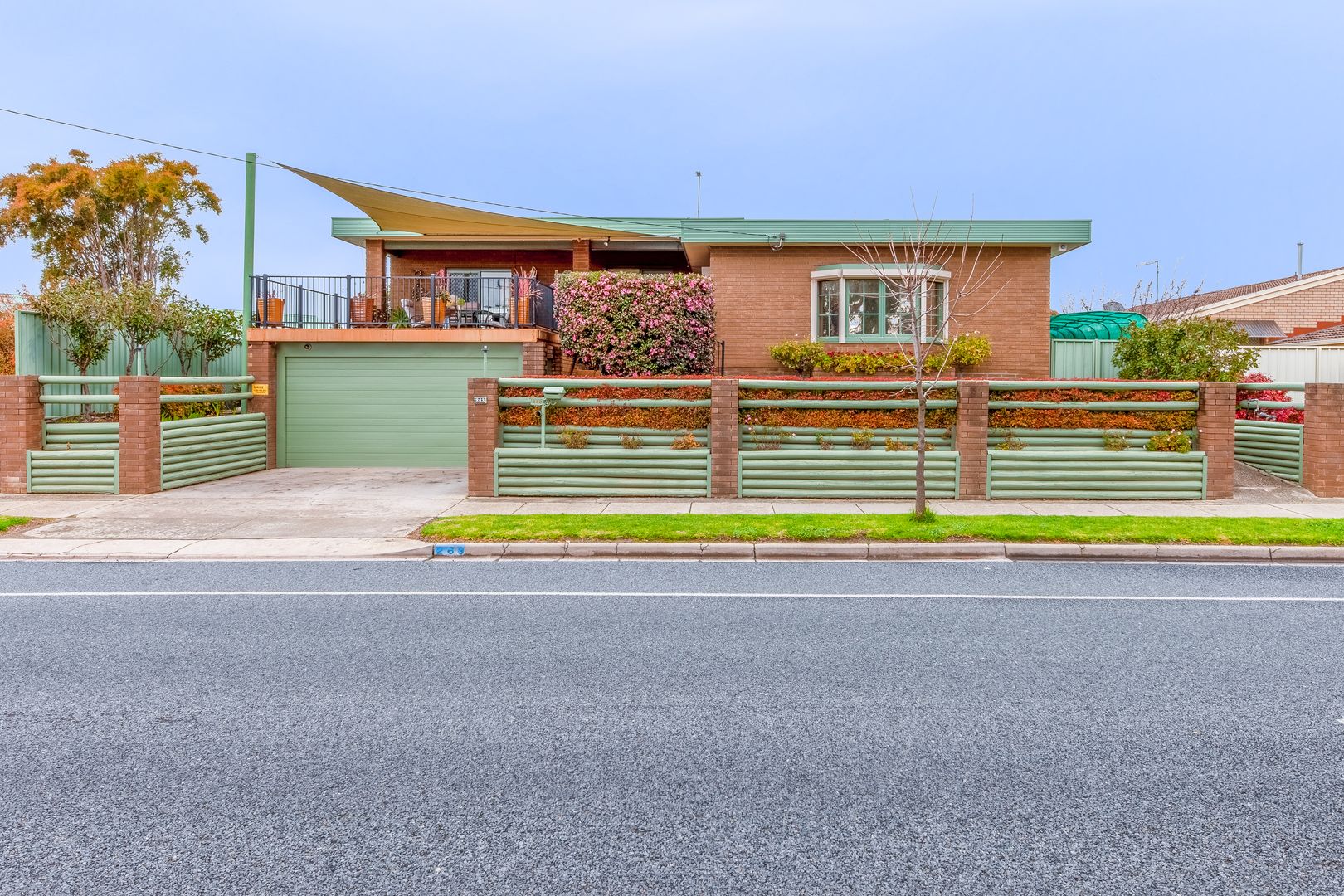 263 Lawrence Street Wodonga Vic 3690 House For Rent 385 Domain